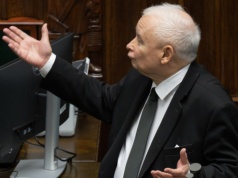 Kaczyński jest w pułapce. Nie ma dobrych kart w rozgrywce w PiS