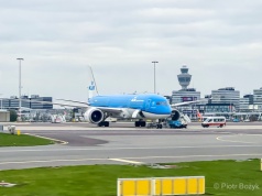 Amsterdam: Marzec minimalnie lepszy niż przed rokiem, Q1 już słabsze