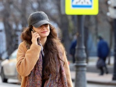 Nosisz czapkę każdego dnia? Psychologia ujawnia, co to o tobie mówi