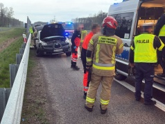 Pijany kierowca roztrzaskał się o barierki na S-1 w Gilowicach