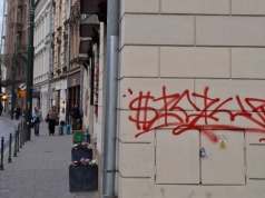 Zabytki Krakowa zniszczone. Straty po weekendzie w centrum miasta