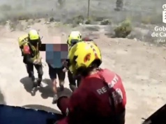 64-latek ewakuowany śmigłowcem po użądleniu na szlaku w Adeje