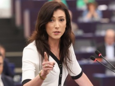 Ewa Zajączkowska-Hernik już tak nie wygląda. Ma nową fryzurę. "Taka z pazurem"