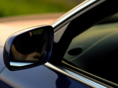 Czy naprawa szyby samochodowej wpływa na jej trwałość i bezpieczeństwo jazdy?