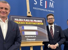 Polska flaga na polskich tablicach rejestracyjnych!