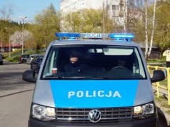 Rekordowe 3,8 promila u kierowcy z Olsztyna. Zawisł na krawężniku na Jarotach