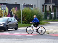 Przejazd rowerowy – kto i kiedy ma pierwszeństwo? Kiedy musisz przepuścić rowerzystę?