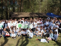 Śmieci mniej, osób chętnych do działania więcej – w gminie Skomlin odbyła się kolejna akcja sprzątania w ramach Operacji Czysta Rzeka (zdjęcia)