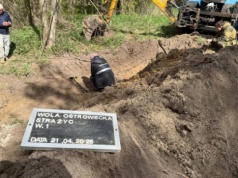 Odnaleziono szczątki ofiar UPA na Wołyniu. Trwają prace w Woli Ostrowieckiej