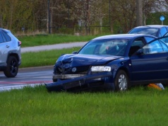 Kolejny dziś raz i to w tym samym miejscu. Znów zderzyły się dwa auta