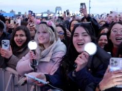 Jak bycie fanem BTS wpływa na psychikę? Naukowcy odkryli coś zaskakującego