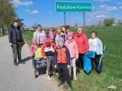 Ponad 120 worków śmieci i setki rąk do pracy. Mieszkańcy posprzątali gminę Mordy