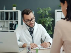 Gastroskopia przez nos to mniej bólu i stresu dla pacjentów. Czy badanie jest refundowane przez NFZ?