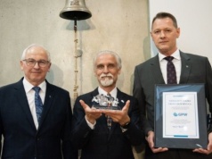 Polski producent amunicji zadebiutował na GPW