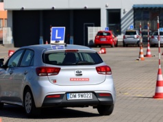Rewolucja w egzaminach na prawo jazdy będzie większa, niż zapowiadano