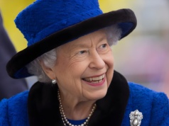 Matematyka władzy a pałacowe realia. O rekordach światowych tronów