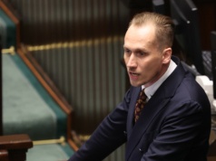 MSZ Izraela krytycznie o Konradzie Berkowiczu. Doczekali się riposty