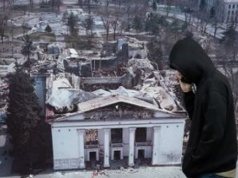 Wstrząsające doniesienia z Mariupola. Rosja bezcześci masowe groby
