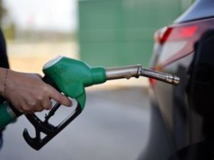 Unijny komisarz. "Ani jednej cząsteczki rosyjskiej energii"