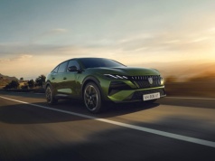 Nowy silnik 1.6 PlugIn Hybrid 240 KM już dostępny. Na razie tylko w jednym modelu