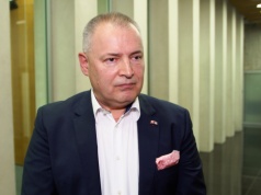 Logotypy marek piwa mają być zakazane podczas meczów. Nowe prawo ograniczy sponsoring klubów i wydarzeń sportowych