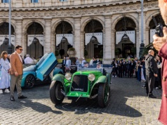 Rzymskie wakacje z Trójzębem. Maserati dominuje w Villa Borghese