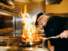 Jest uznawany za papieża polskiej gastronomii. "Jeśli danie było złe, kucharze musieli je sami zjeść"