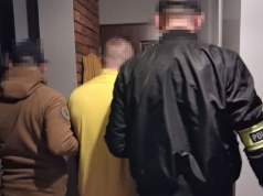 Policjanci z Tomaszowa Lubelskiego zatrzymali w Rzeszowie 29-latka poszukiwanego listem gończym