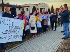 Prokuratura odmówiła śledztwa. Przeciwnicy Bąkiewicza nie znieważyli narodu polskiego