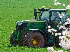 Złodzieje okradli z nawigacji GPS ciągnik na Mazowszu. Straty na 16 tys. zł