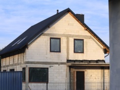 Nowe przepisy mogą zmusić właścicieli do rozbiórek domów