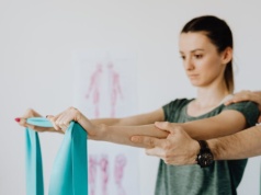 ZUS ogłasza konkursy na rehabilitację leczniczą w latach 2026–2029