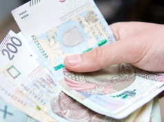 Płaca minimalna ma wzrosnąć do 7,6 tys. zł. Nie dla wszystkich
