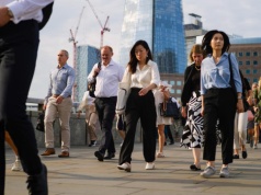 Inflacja w Wielkiej Brytanii mocno przyspiesza. Silnie rosną ceny paliw i usług