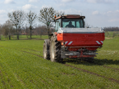 Rolnicy na granicy opłacalności! 1000 zł do hektara ma uratować produkcję