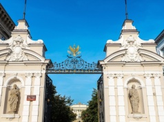 Duży wyciek danych studentów i pracowników UW. Jest komunikat