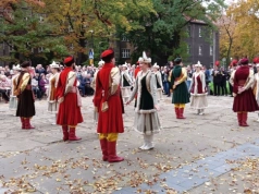Poloneza czas zacząć! Mysłowice świętują 3 Maja w tanecznym korowodzie