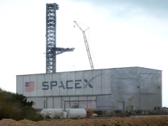 SpaceX próbuje dogonić rywali w zakresie AI. W tle debiut giełdowy