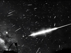 Asteroida za bardzo zbliżyła się do Słońca. Jej okruchy już wpadają w naszą atmosferę