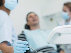 Implanty wkrótce mogą odejść w przeszłość. Czy zęby z probówki będą rewolucją?