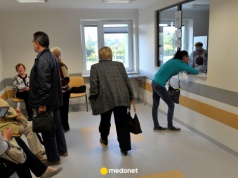 Karina była zdziwiona. "To było zapisane dużymi literami. Lekarz rodzinny nie może zlecać takich badań"