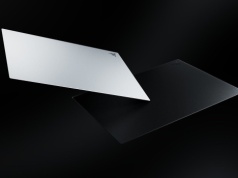 Razer Atlas Pro - oto najcieńsza, szklana podkładka na świecie