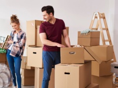 W jakim wieku młodzi Europejczycy wyprowadzają się z domu? Eurostat opublikował nowe dane