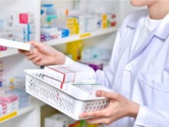 Zarobki w aptece. Oto ile dostają "na rękę"