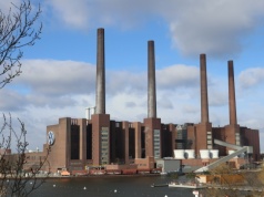 Praca w Niemczech dla Polaków 2026. Czy za Odrą można jeszcze zarobić? Dane OLX i Destatis