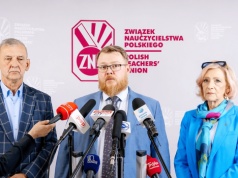 ZNP domaga się od rządu wznowienia prac nad inicjatywą „Godne płace…” Apeluje też o zmianę wysokości progów podatkowych i zmiany w kompensówkach