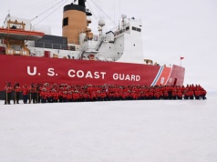 Polar Star wrócił z corocznej misji na Antarktydzie. Ta była wyjątkowa