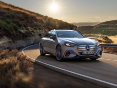 Elektryczny Mercedes klasy C oficjalnie zaprezentowany. Ten model robi wrażenie!