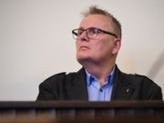 Ciągnął psa za samochodem. Były senator nie wykona prac społecznych