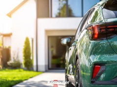 Unikalna platforma samochodowa w Polsce – 3% taniej online i wsparcie AI